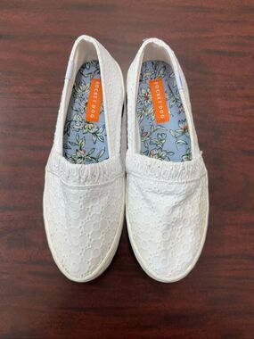 Rocket Dog White Slip On Shoes Size 9